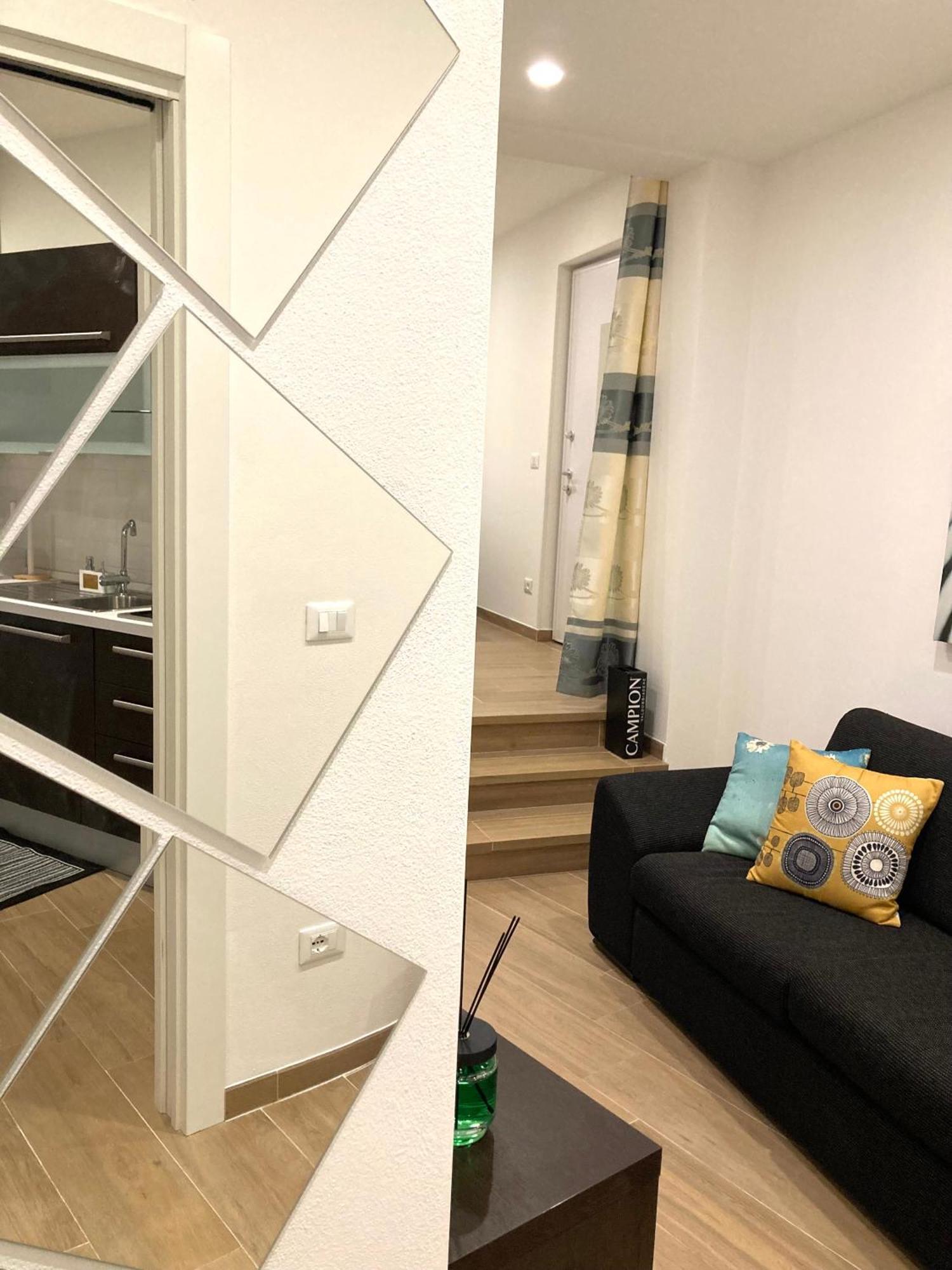 Casa Cereria - Apartment With Parking Trieste Esterno foto